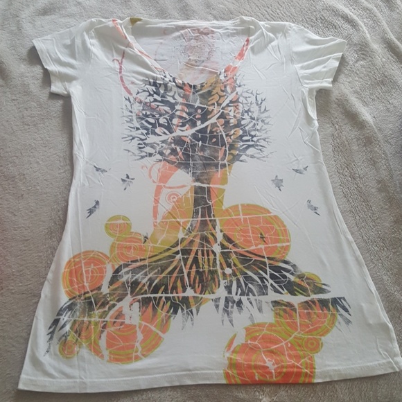 Boutique T shirt - Picture 1 of 2